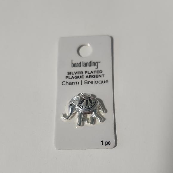 Silver Elephant Charm - Picture 1 of 3